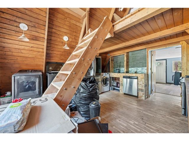 10275 Dowdle Dr, Golden, CO 80403