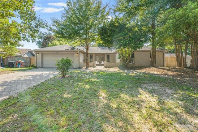 4165 Monteigne Dr, Pensacola, FL 32504