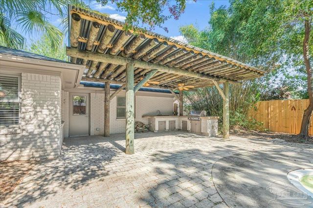 4165 Monteigne Dr, Pensacola, FL 32504