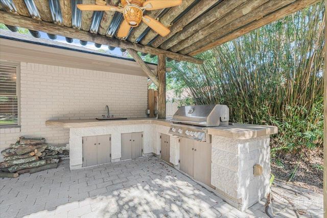 4165 Monteigne Dr, Pensacola, FL 32504