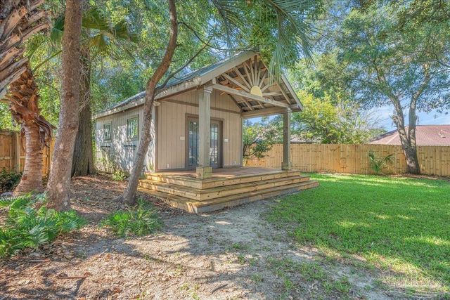 4165 Monteigne Dr, Pensacola, FL 32504