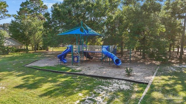 4165 Monteigne Dr, Pensacola, FL 32504