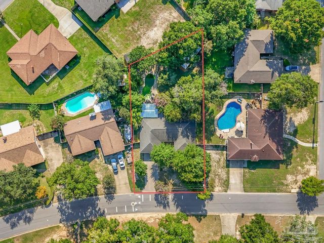 4165 Monteigne Dr, Pensacola, FL 32504