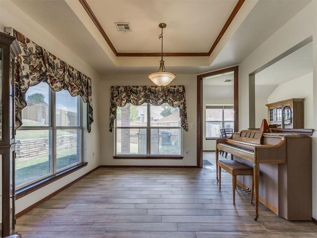 932 NW 171st Place, Edmond, OK 73012