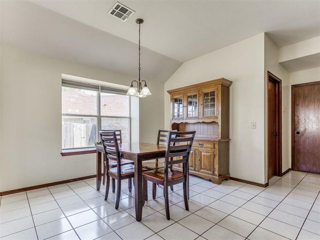 932 NW 171st Place, Edmond, OK 73012