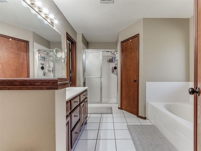 932 NW 171st Place, Edmond, OK 73012
