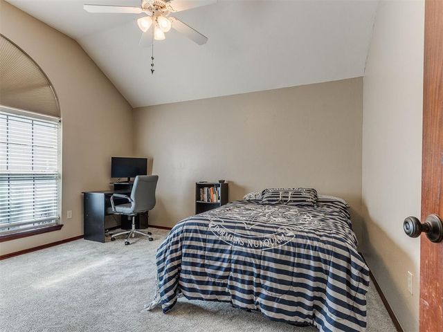 932 NW 171st Place, Edmond, OK 73012