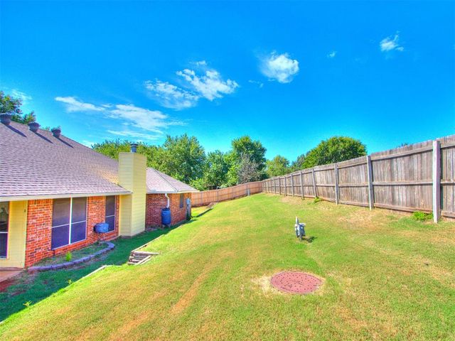932 NW 171st Place, Edmond, OK 73012