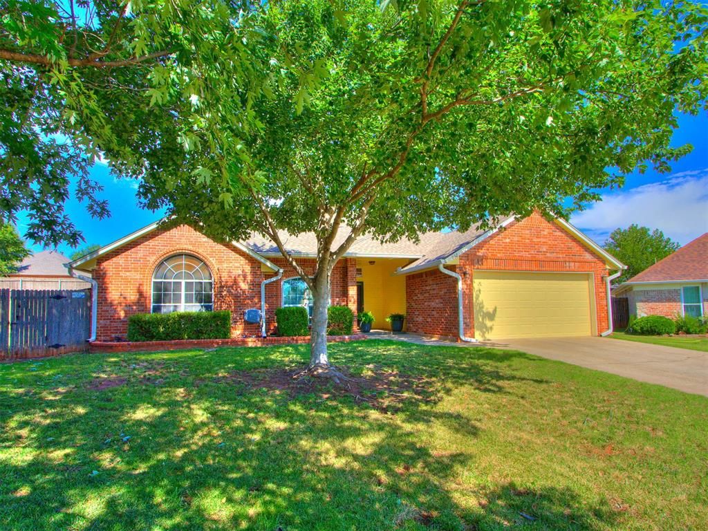 932 NW 171st Place, Edmond, OK 73012