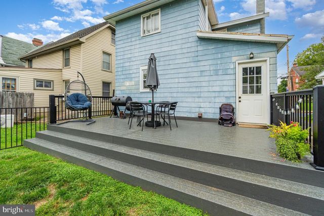 28 S CHURCH ST, Quarryville, PA 17566