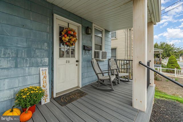 28 S CHURCH ST, Quarryville, PA 17566