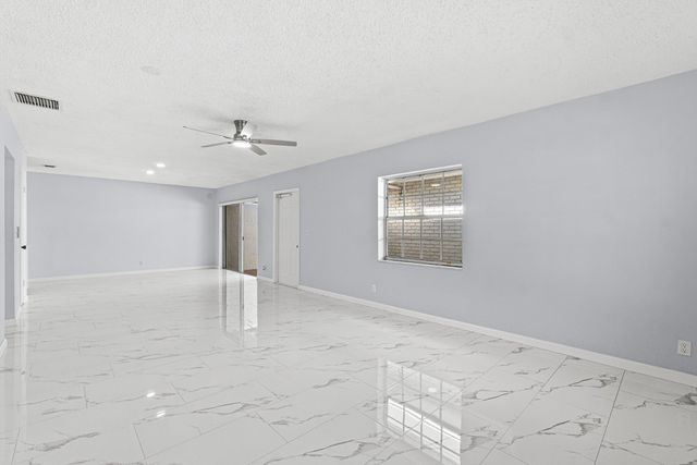 10119 S 42nd Terrace 129, Boynton Beach, FL 33436