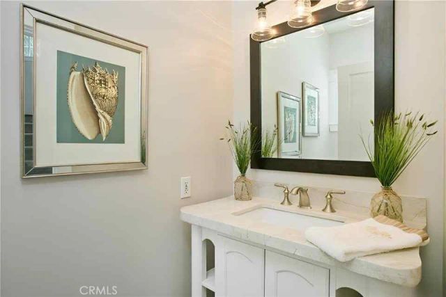 456 Ocean View, Hermosa Beach, CA 90254