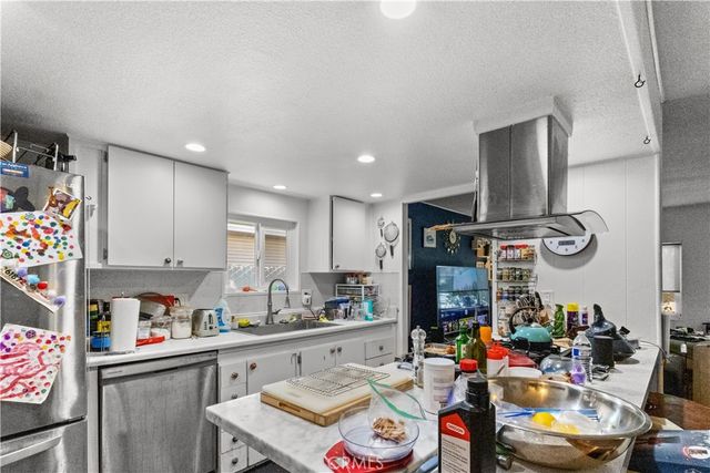 1711 Santo Domingo, Hemet, CA 92545