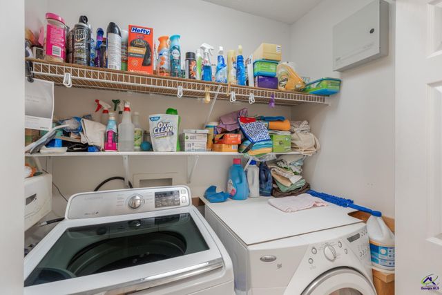207 Castle Pines Drive, Bonaire, GA 31047
