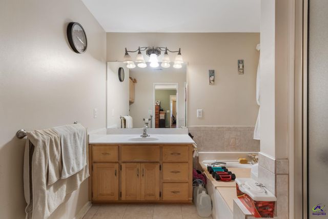 207 Castle Pines Drive, Bonaire, GA 31047