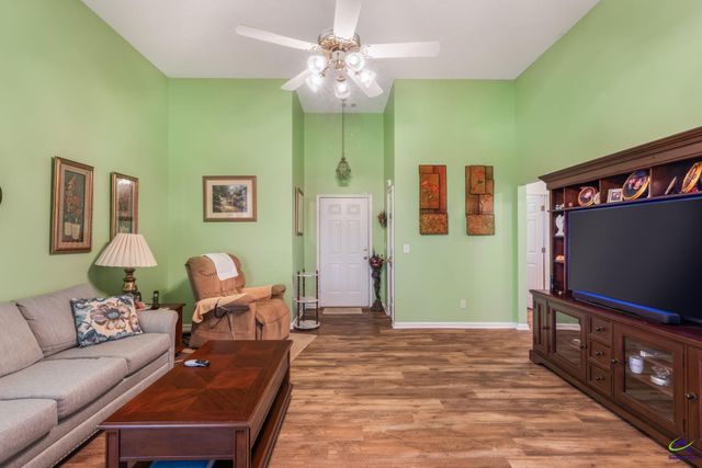 207 Castle Pines Drive, Bonaire, GA 31047