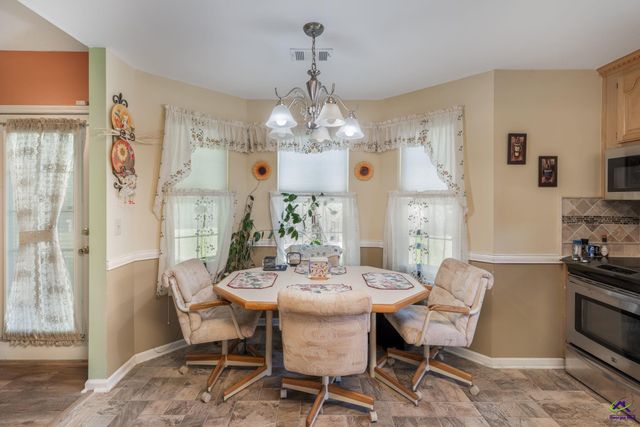 207 Castle Pines Drive, Bonaire, GA 31047