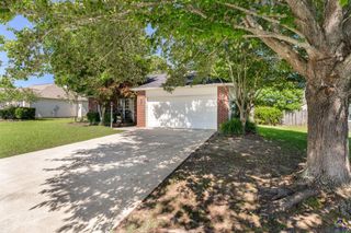 207 Castle Pines Drive, Bonaire, GA 31047