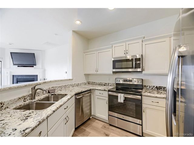 7498 S Alkire St 201, Littleton, CO 80127