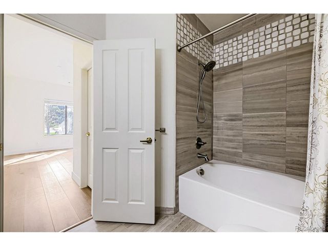 7498 S Alkire St 201, Littleton, CO 80127
