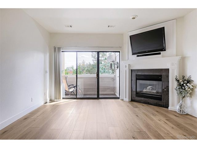 7498 S Alkire St 201, Littleton, CO 80127