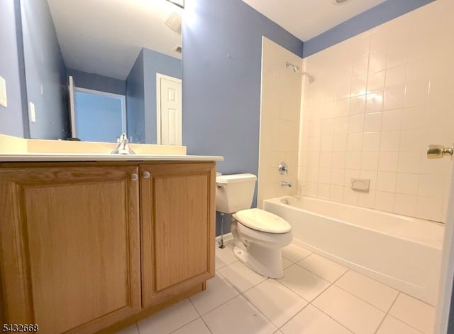 5 Magnolia Ln, Cedar Grove Twp., NJ 07009