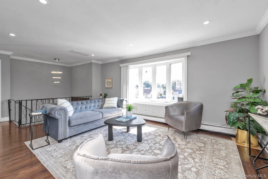520 Kirkman Avenue, Elmont, NY 11003 — photo 2