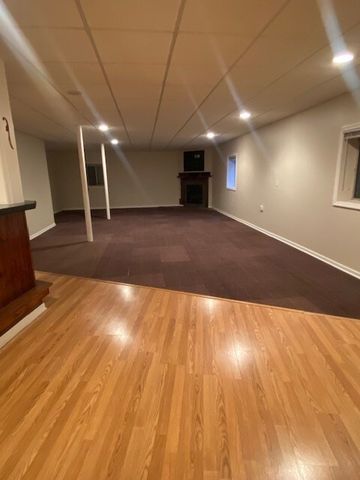 1626 S Luther Avenue, Oakbrook Terrace, IL 60181