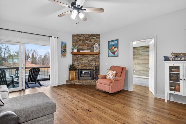 209B N Berrong Street, Hiawassee, GA 30546