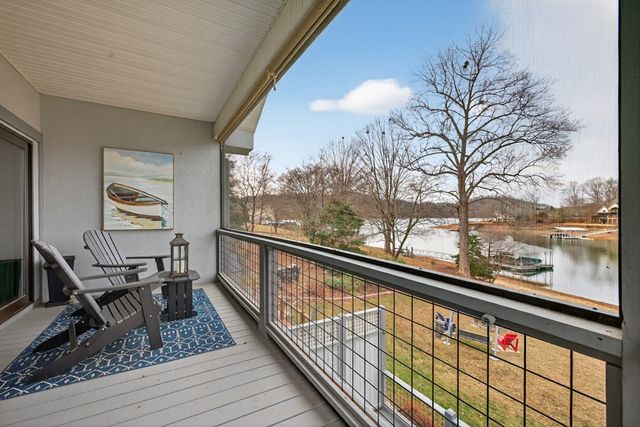 209B N Berrong Street, Hiawassee, GA 30546