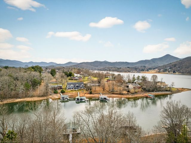 209B N Berrong Street, Hiawassee, GA 30546
