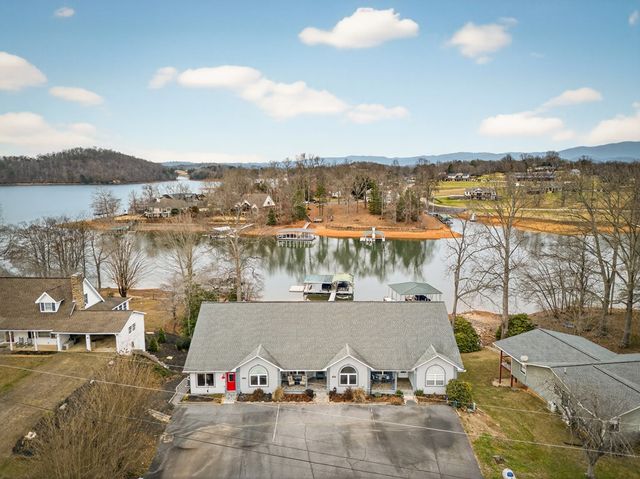 209B N Berrong Street, Hiawassee, GA 30546