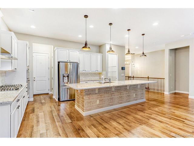 9894 Eagle River St, Littleton, CO 80125