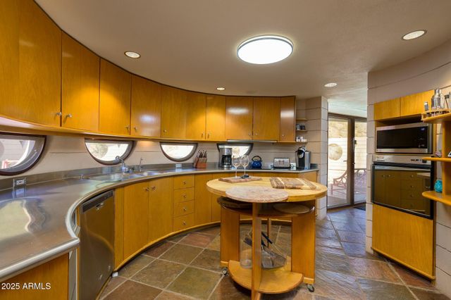 6836 N 36th Street, Phoenix, AZ 85018