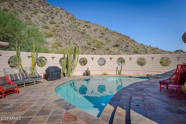 6836 N 36th Street, Phoenix, AZ 85018