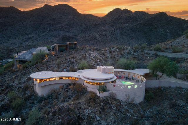 6836 N 36th Street, Phoenix, AZ 85018