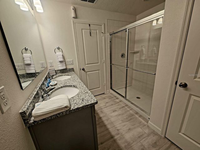 1055 PAPAYA CIRCLE, Davenport, FL 33897