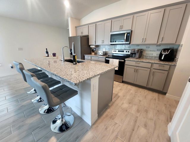 1055 PAPAYA CIRCLE, Davenport, FL 33897