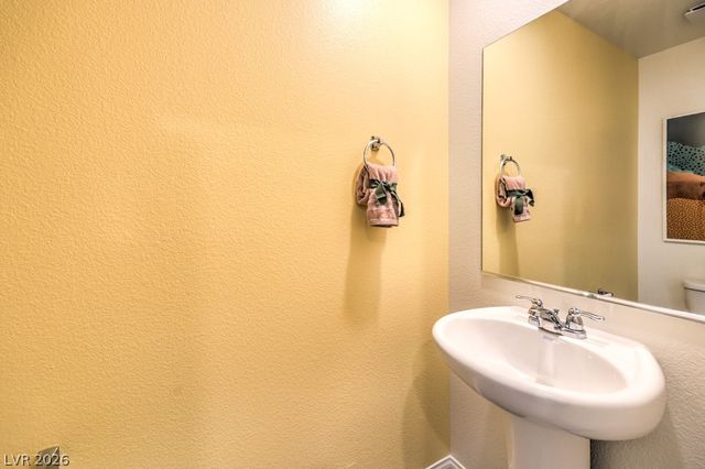 1102 Peacock Plume Street, Henderson, NV 89011