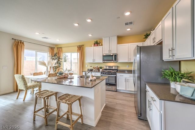 1102 Peacock Plume Street, Henderson, NV 89011