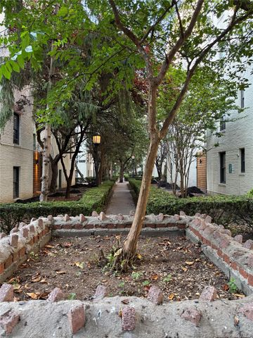 2167 33rd Street 3H, Astoria, NY 11105