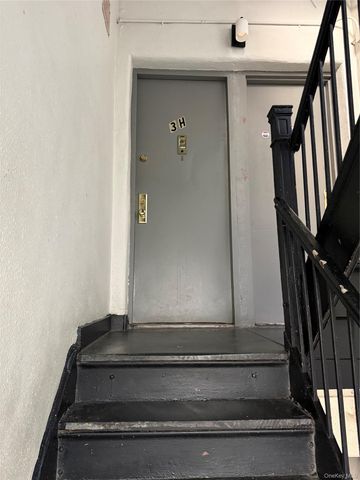 2167 33rd Street 3H, Astoria, NY 11105