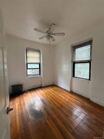 2167 33rd Street 3H, Astoria, NY 11105