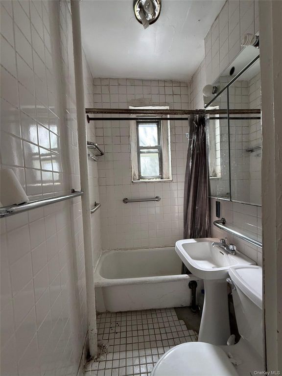 2167 33rd Street 3H, Astoria, NY 11105 — photo 3