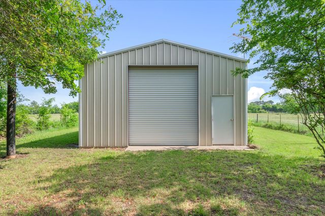 10761 County Road 348, Wills Point, TX 75169