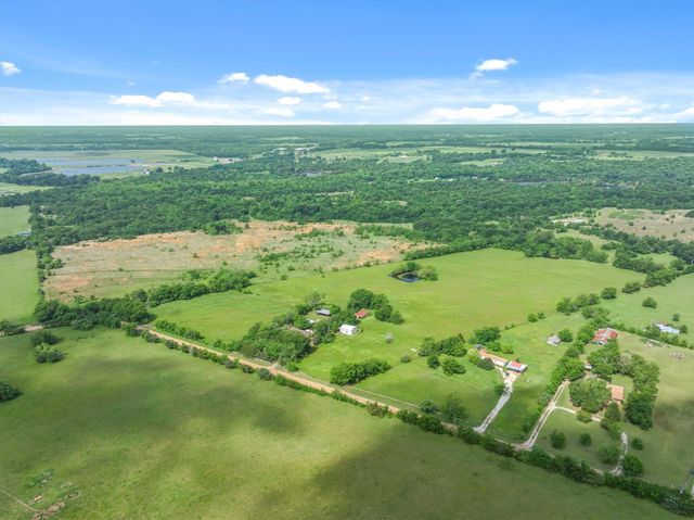 10761 County Road 348, Wills Point, TX 75169