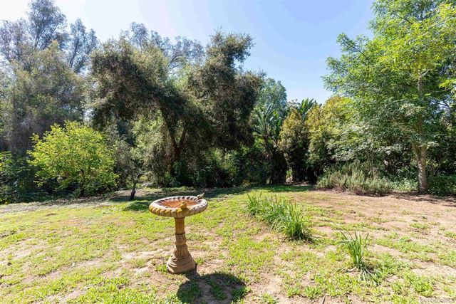 1027 Pepper Tree Lane, Fallbrook, CA 92028