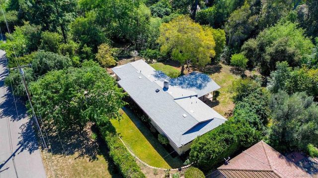 1027 Pepper Tree Lane, Fallbrook, CA 92028