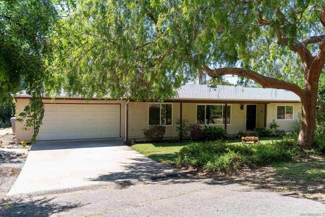 1027 Pepper Tree Lane, Fallbrook, CA 92028
